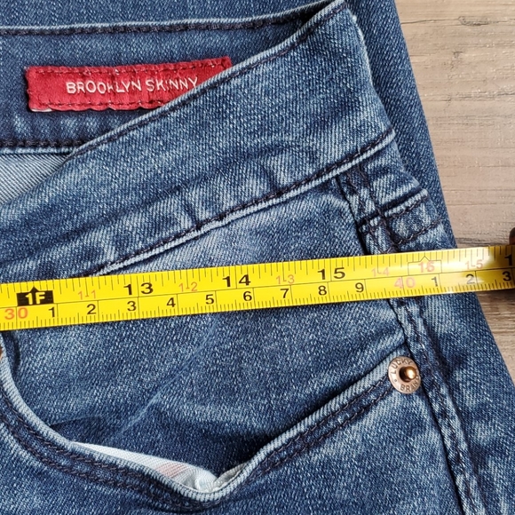 🍀Lucky Brand Brooklyn Skinny - Picture 5 of 13